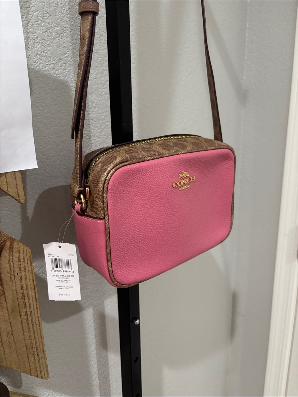 Coach Pink Pebbled Leather Crossbody Camera Bag with Gold Trim 9”wide 6”deep - Picture 4 of 13